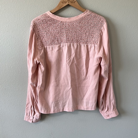 NWT Cloth + Stone EVEREVE Pink Champagne V Neck Smocked Blouse Medium - Picture 10 of 12